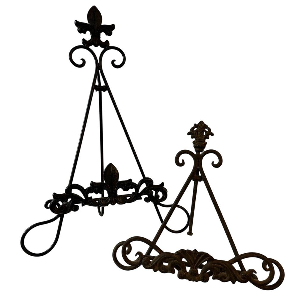 Pair of Brown Natural Finish Iron Easels Picture Frame Cookbook Music Small Art